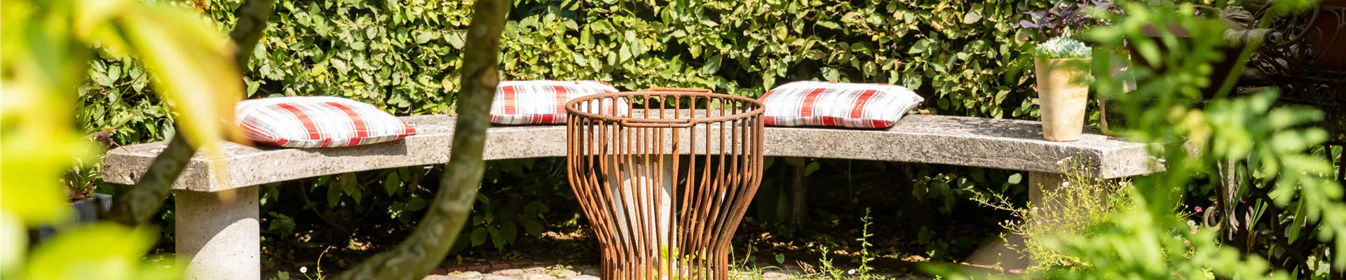 Feuerstelle im Garten Feuerstelle im Garten